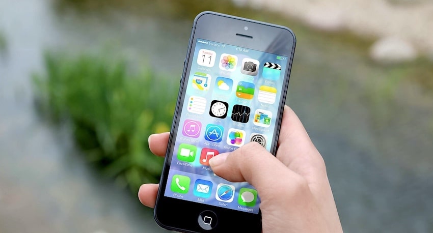 iPhone 5 mit grünem Schimmer