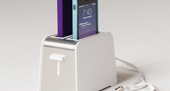 Foaster iPhone Dock als Toaster. Gadget für Apple- und Küchen-Freaks