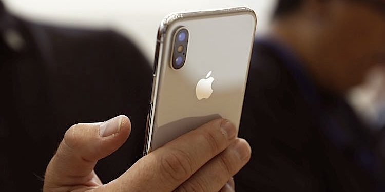 Apple iPhone