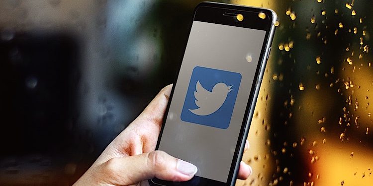 Twitter Apple iPhone