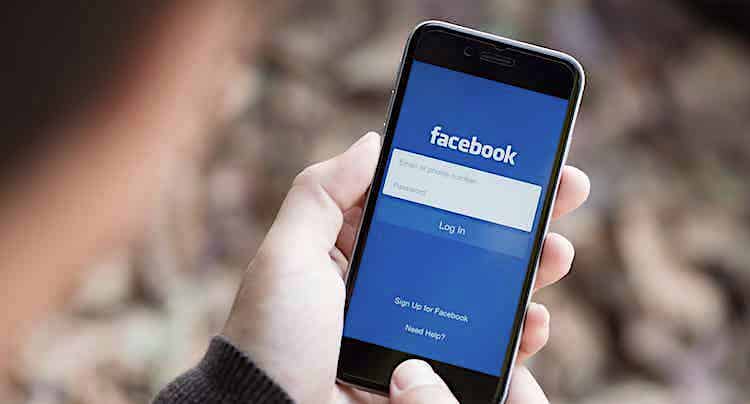 Facebook Studie: Wenn die Tochter ihre Mutter frisst