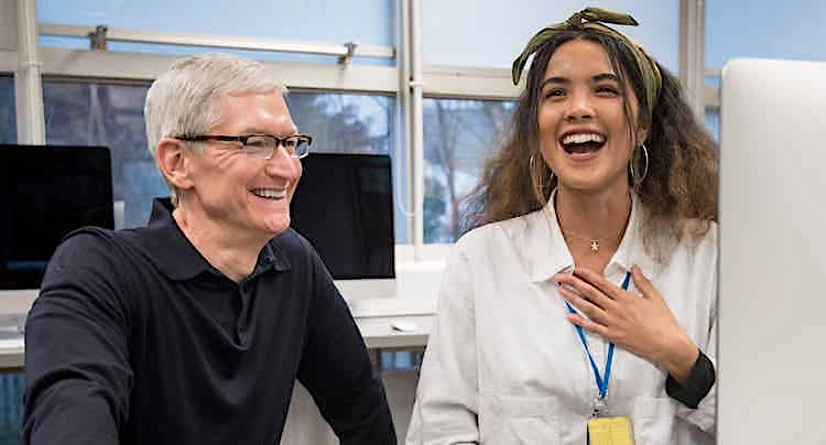 Apple: Tim Cook motiviert Mitarbeiter zum 45. Firmenjubiläum