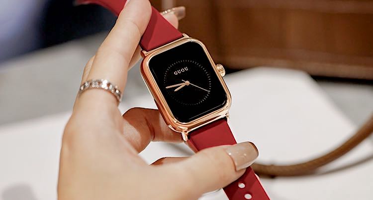 Apple Watch Pro: Neues Design und größeres Display