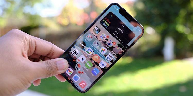 Ratgeber: Wieso werden kleine Smartphones zur Mangelware?