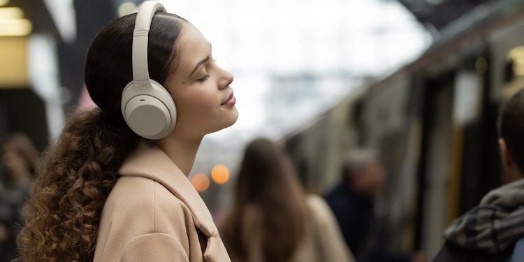 Spotify: Streaming-Dienst kündigt Entlassungen an