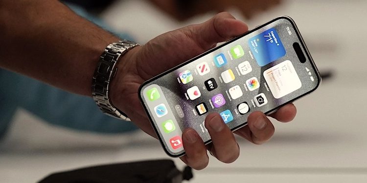 Apple: iPhone 15 Pro Reparatur günstiger als gedacht