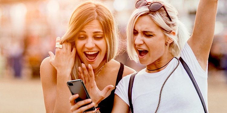 WhatsApp: Graue Haken, obwohl gelesen? Das hat Gründe!