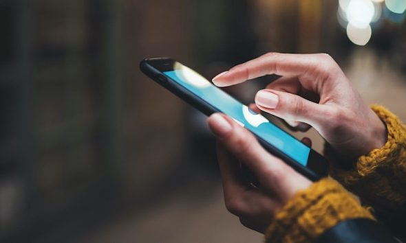 Meta: Forderung nach EU-weiter „digitaler Volljährigkeit“