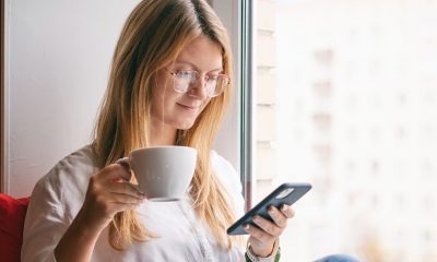 Apple steigert Umsatz und Gewinn deutlich