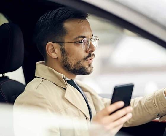 Sicherheit: KI-Kameras zum Kampf gegen Handys am Steuer