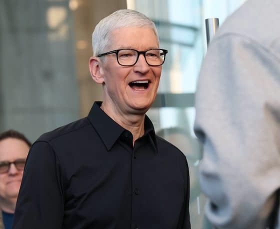 Apple: Tim Cook kündigt neue KI-basierte Dienste an