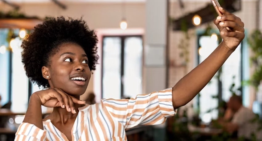 Vom Y2K-Kult zur 18+ Community: Knuddels entdeckt sich neu