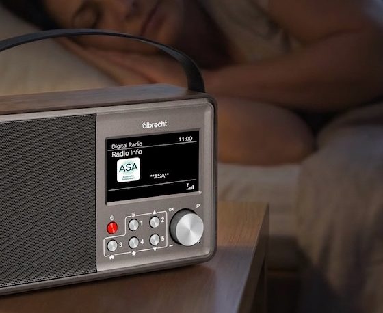 Albrecht DR 862: DAB+ Digitalradio mit reichlich Retro-Feeling