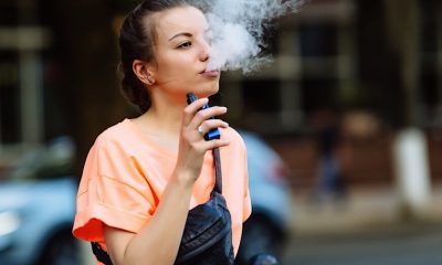 Einweg-E-Zigaretten: Kunterbunt und schlecht für die Umwelt