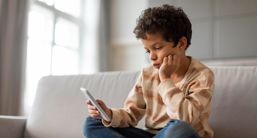 Wie sehr schaden Smartphones und Co. Kinderaugen?
