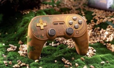 8BitDo: Zwei Gamepads feiern 30 Jahre Lara Croft